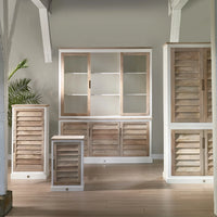 Schrank Runer mit Türen und praktischen Schubladen