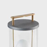 Die tragbare Lampe Rugged Muse aus Rohaluminium