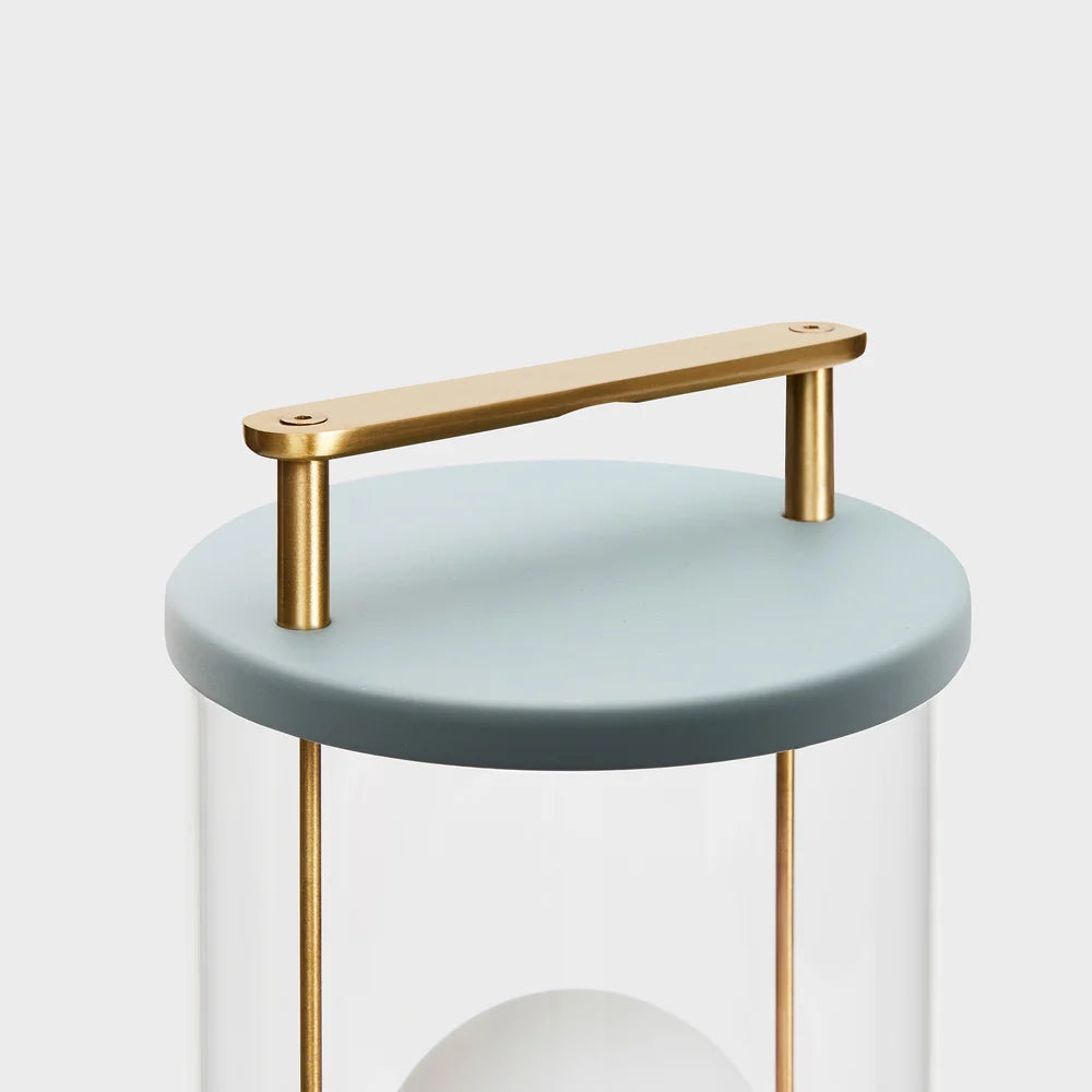 Die tragbare Lampe „Muse“ in Selvedge Blue