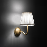 Corston Malvern Medium-Wandleuchte plissierter Schirm Alabasterweiß - Antikes Messing