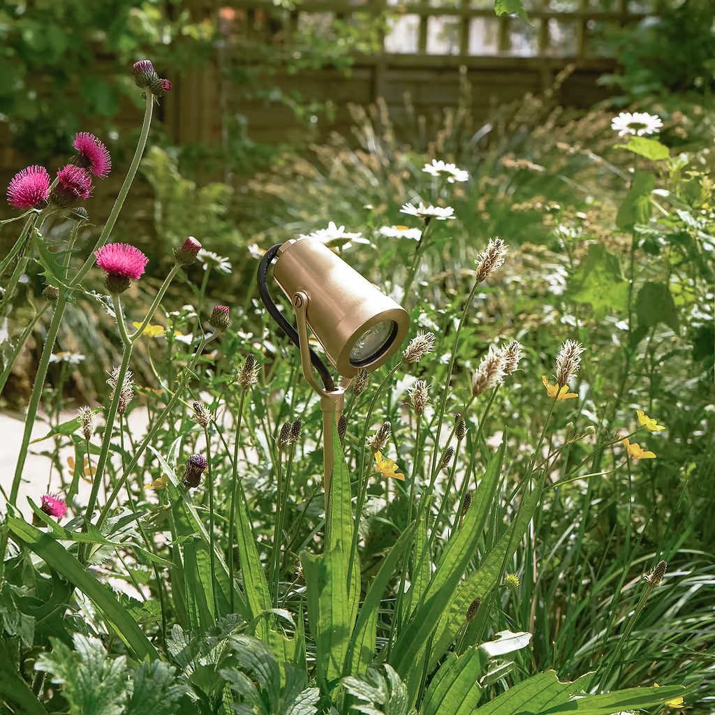 Corston Cambridge Bodenstrahler 24V - Antikes Messing