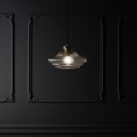 Corston Brookfield hängende Medium-Deckenleuchte geriffeltes Glas - Antikes Messing