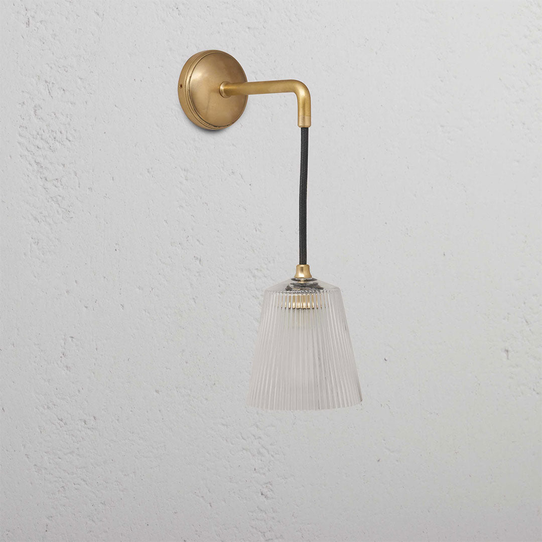 Richmond kleine hängende Wandleuchte geriffeltes Glas – Antikes Messing