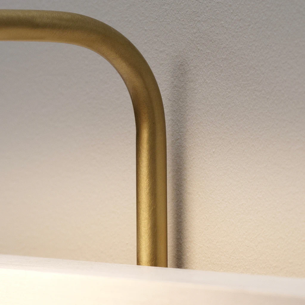 Corston-Harrow Bilderleuchte 220 mm in diesen drei Farben: Antikes Messing-Bronze-Poliertes Nickel