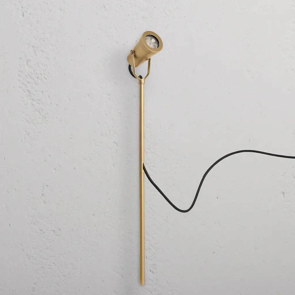 Corston Cambridge Bodenstrahler 24V - Antikes Messing