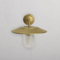 Corston Kensington Wandleuchte aus Rillenglas - Antikes Messing