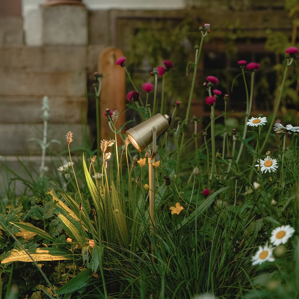 Corston Cambridge Bodenstrahler 24V - Antikes Messing