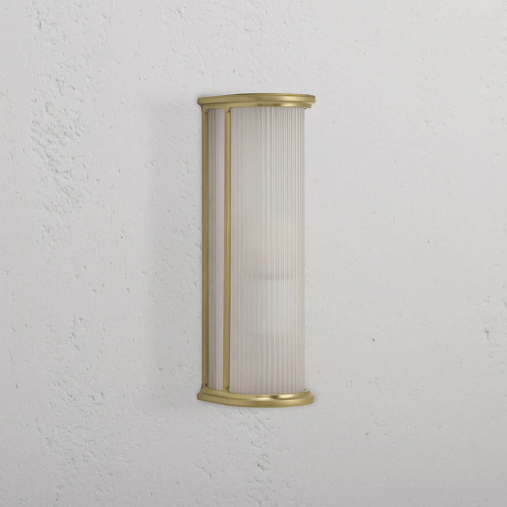 Corston Bank Wandleuchte aus Rillenglas - Antikes Messing