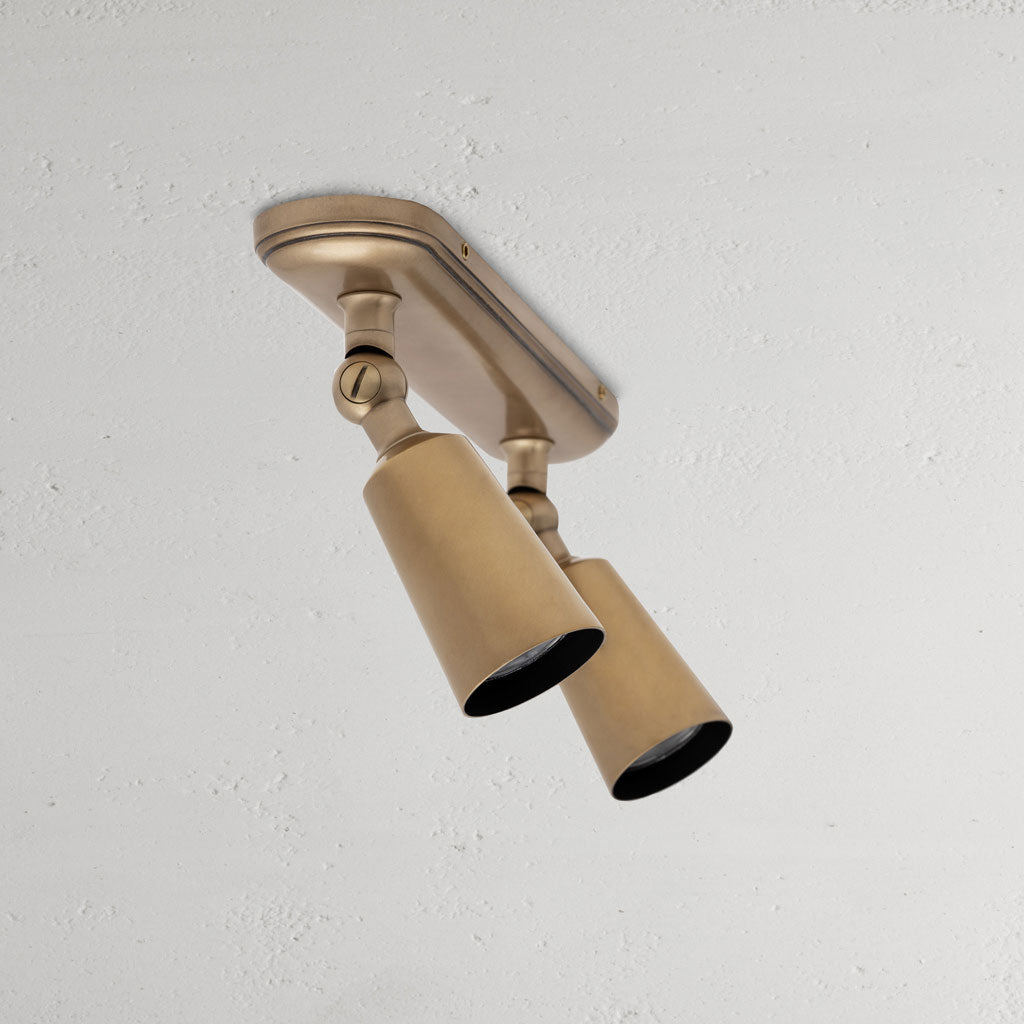 Baylis kleiner Doppelstrahler (35 mm) – Antikes Messing