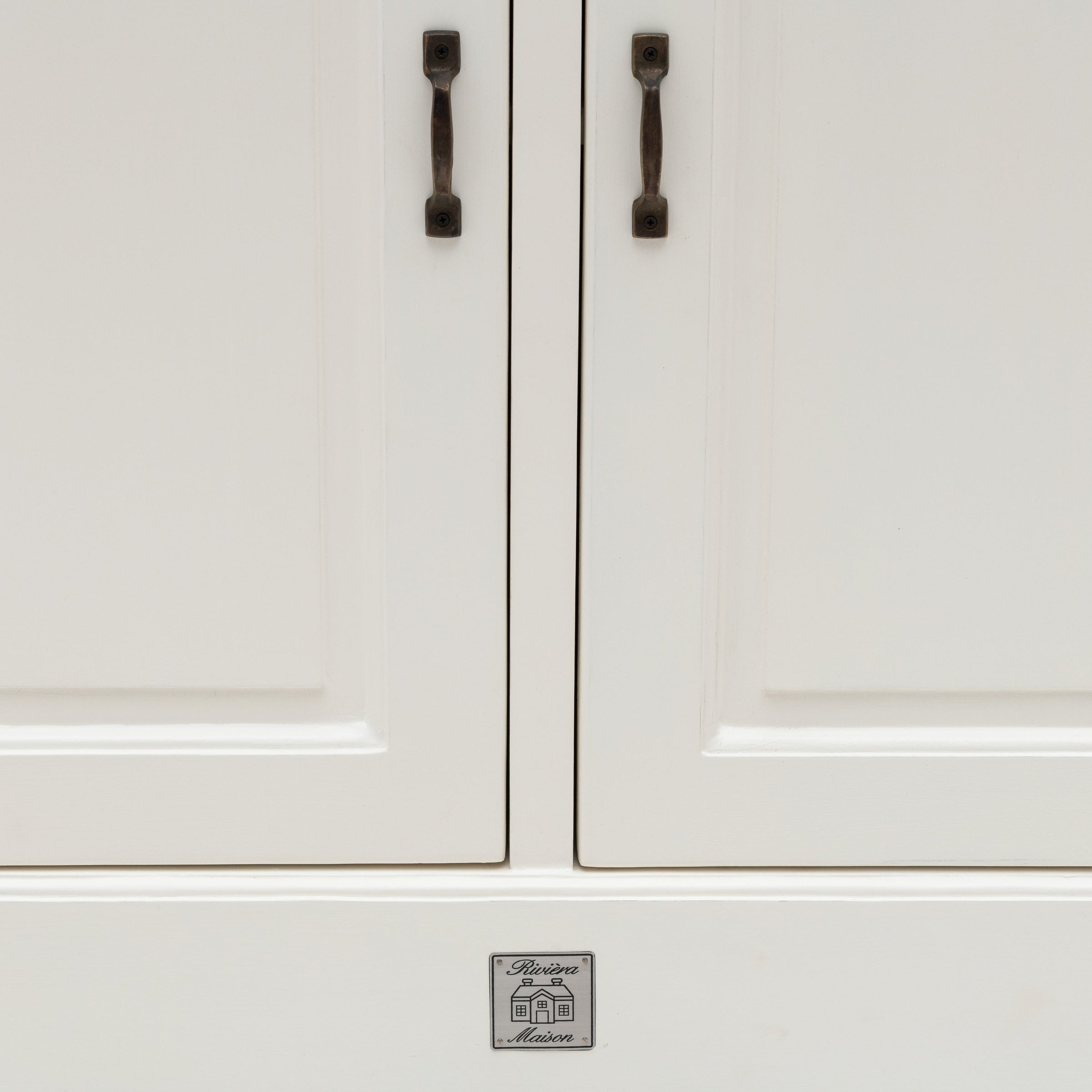 New England Fish Market Cabinet S