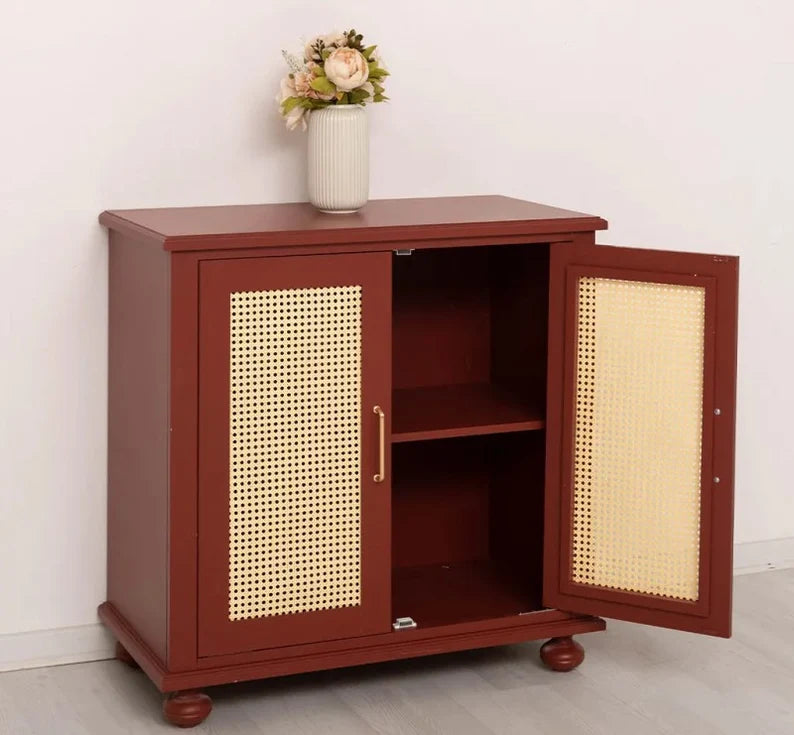 Rattan Kommode aus Massivholz – Handgefertigter Schrank mit 2 Türen aus Pinie