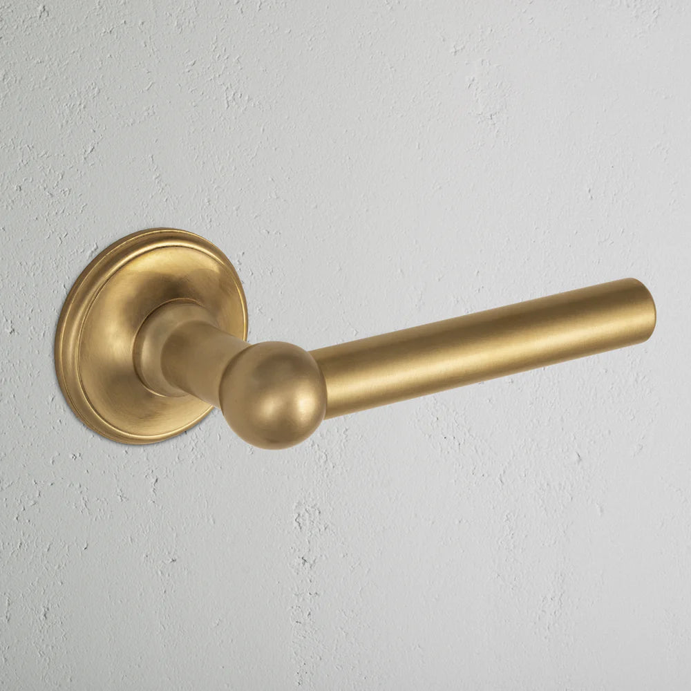 Corston Harper gefederter Türgriff – Antikes Messing