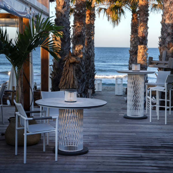 CADIX Gartentisch rund – Design-Tisch mit Solarbeleuchtung & HPL-Tischplatte