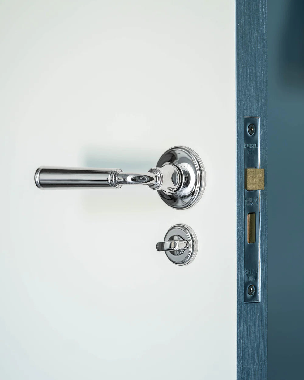 Corston Digby gefederter Türgriff – Poliertes Nickel