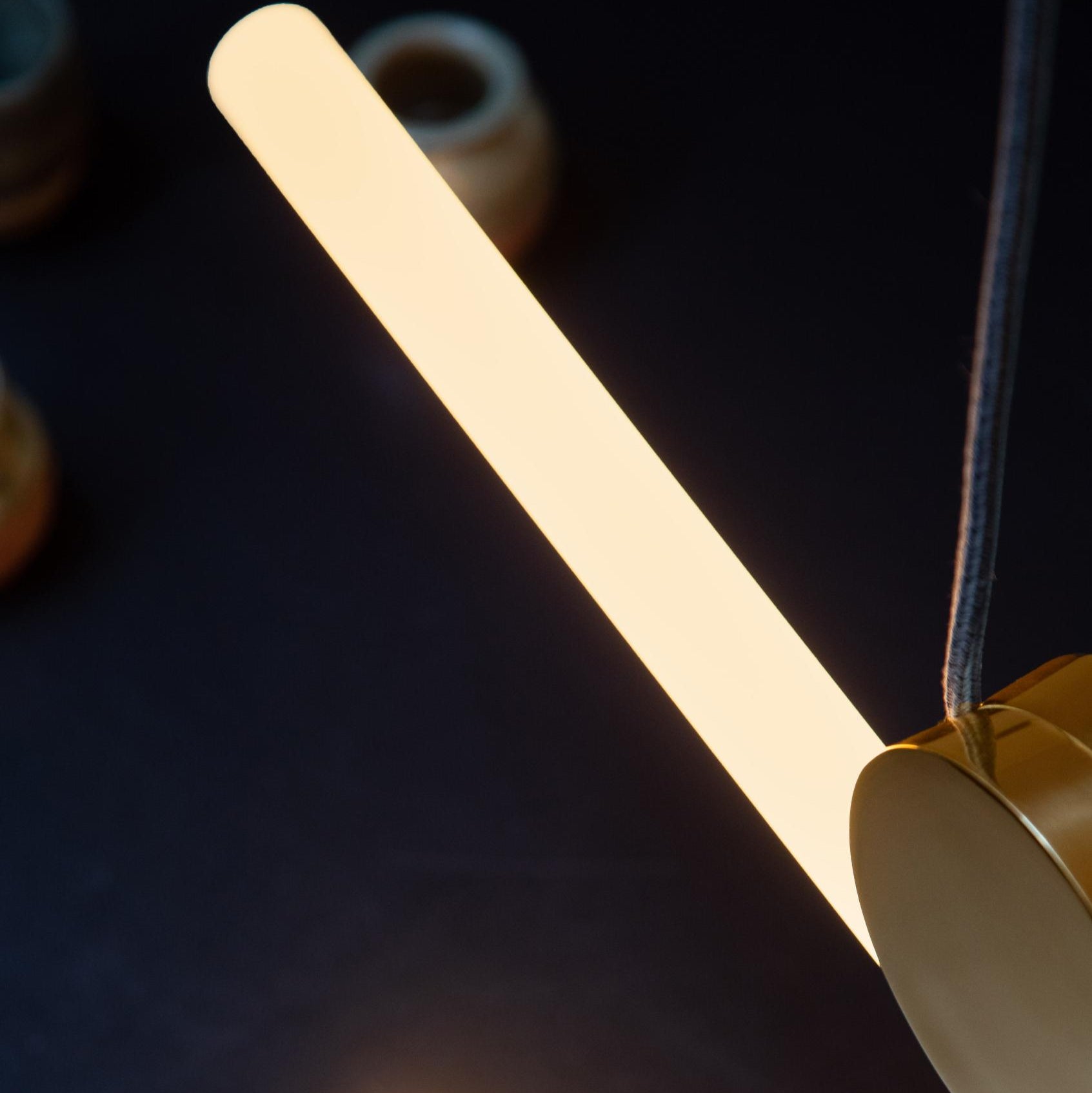Kilter LED-Pendelleuchte Messing