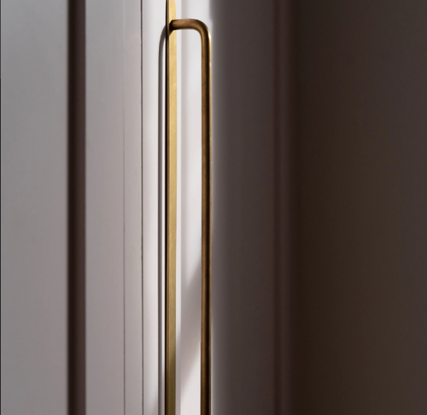 Corston-Kilburn Möbelgriff (384 mm) – Antikes Messing