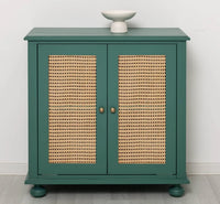 Rattan Kommode aus Massivholz – Handgefertigter Schrank mit 2 Türen aus Pinie