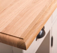 Breiter Waschbeckenschrank aus Massivholz – Waschtisch mit massiver Eichenplatte