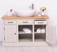 Waschbeckenunterschrank aus Massivholz – Moderner Waschtisch mit natürlicher Eleganz