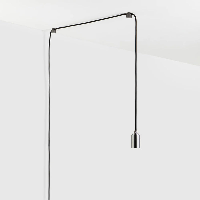 Plug-In-Pendelleuchte in Graphit