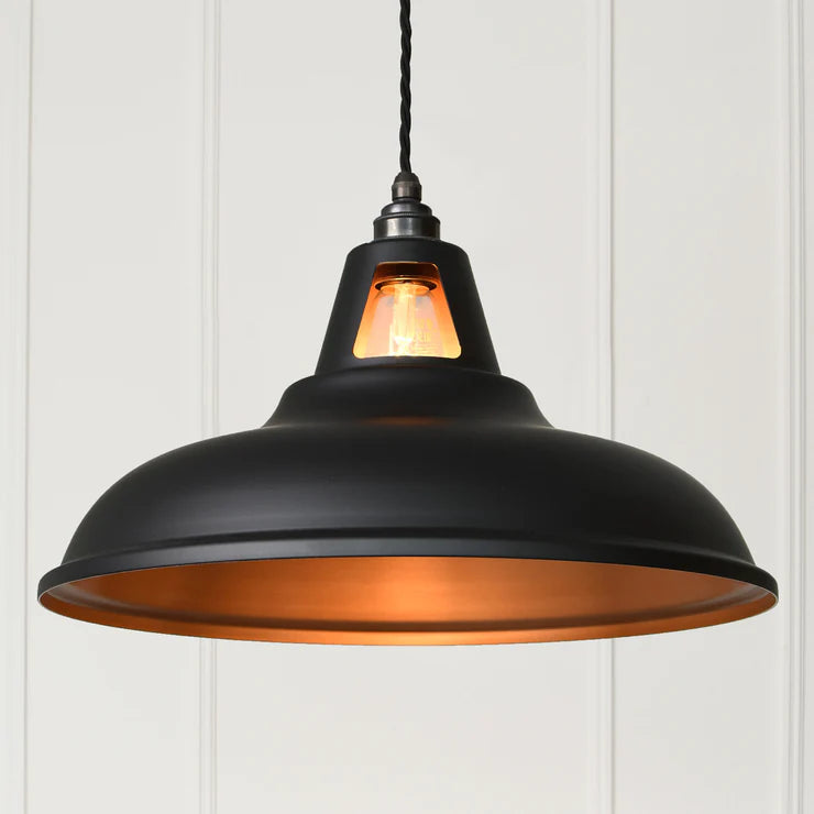 Supersized Fusion Matt Black & Copper – Große Design-Pendelleuchte mit Kupfer-Innenfläche