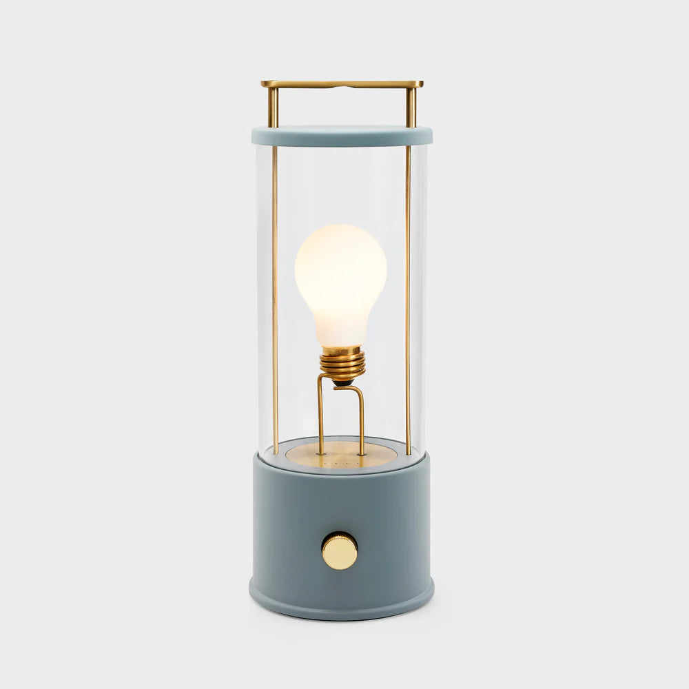 Muse – Tragbare Designerlampe in Selvedge Blue mit Dim-to-Warm & IP44