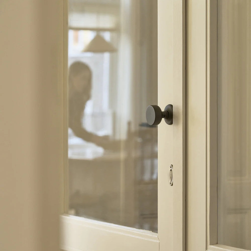 Corston Onslow gefederter Türknauf – Bronze