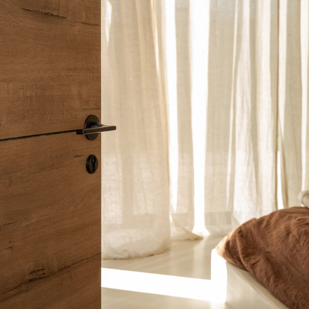 Corston Clayton gefederter Türgriff mit Niedrigprofilrosette – Bronze