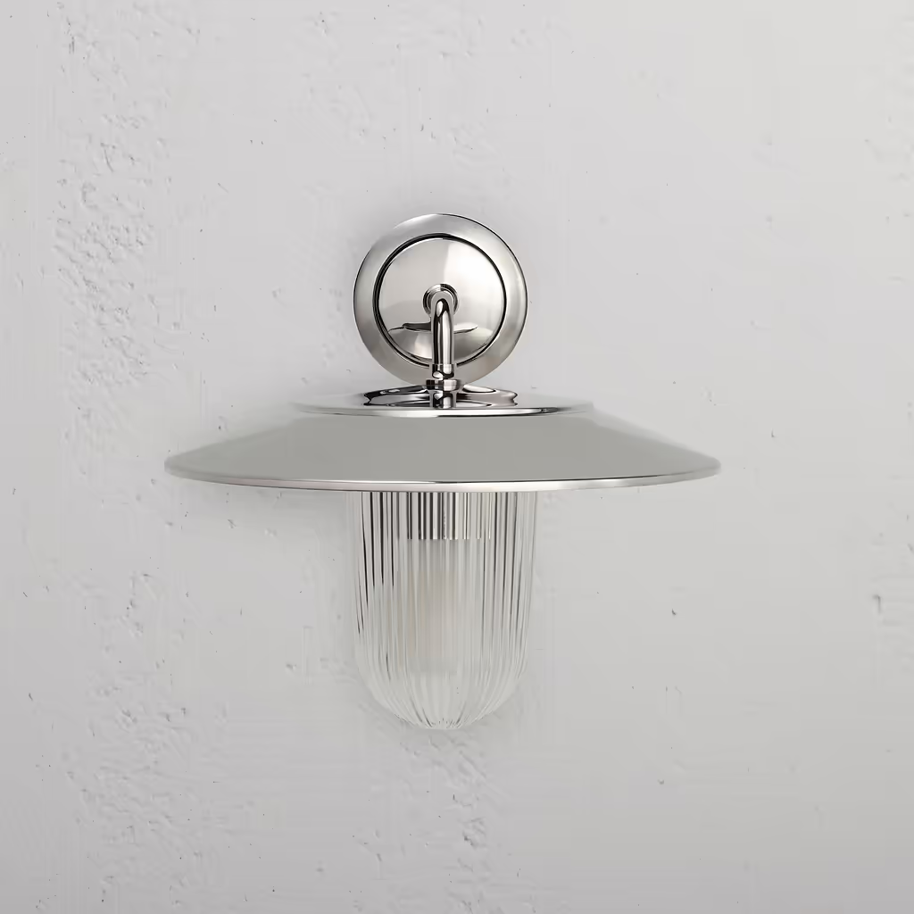 Corston Kensington Wandleuchte aus Rillenglas - Poliertes Nickel