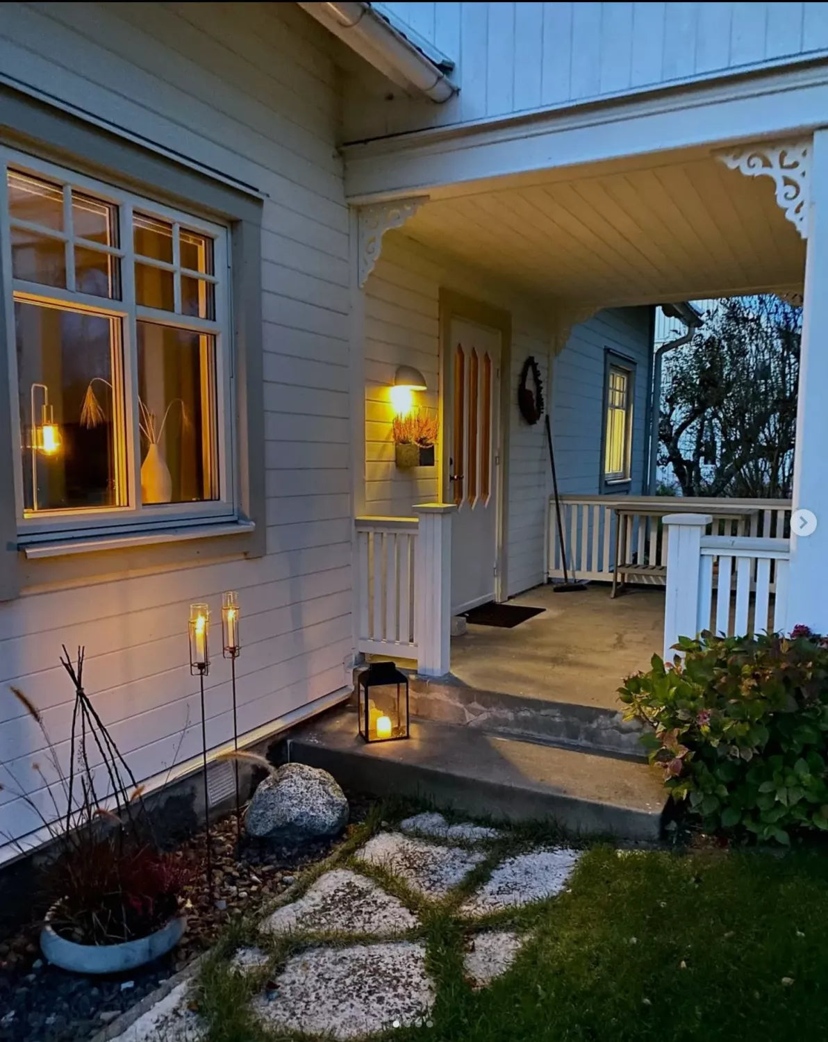 Zierkonsole für Veranda - Kiefernholz - Nr. 1-027-F