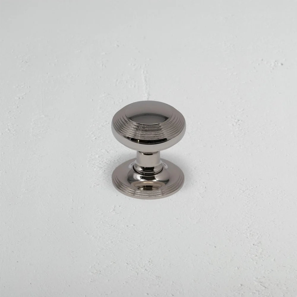 Corston Poplar gefederter Türknauf – Poliertes Nickel