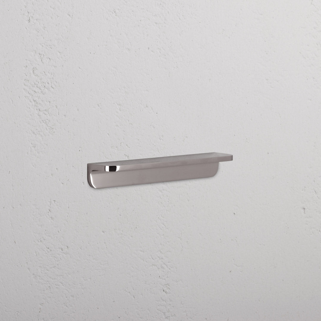 Corston-Oxford Kantengriff (128 mm) – Poliertes Nickel - Möbelgriff mit Griffmulde